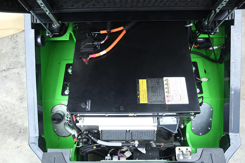 Xe-nang-dien-lithium-un-3-5-tan-fb35-nl-series 2