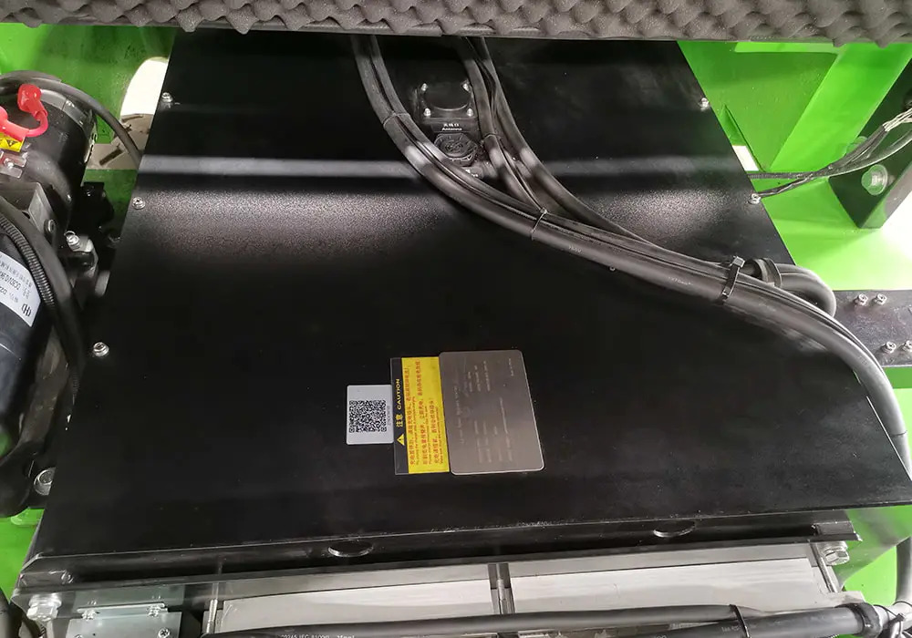 Xe-nang-dien-lithium-un-5-tan-fb50-xynlz7-n-series 2