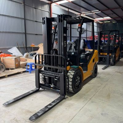 Xe nâng dầu UN 3,5 tấn FD35T N Series