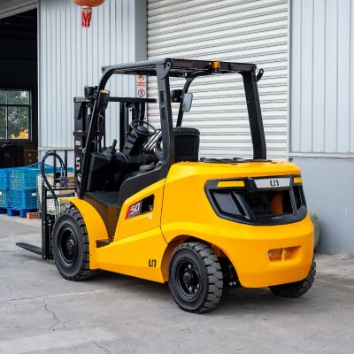Xe nâng dầu UN 5 tấn FD50T F Series